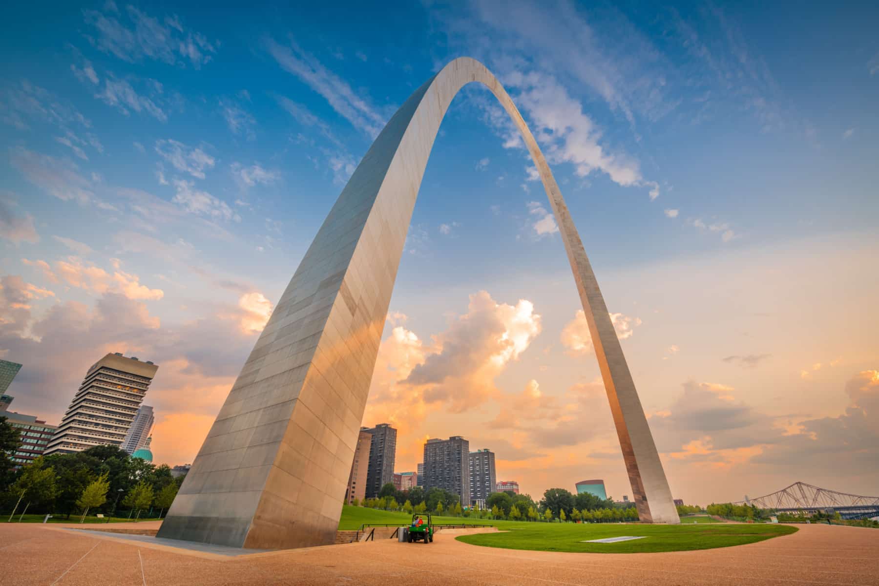 Gateway Arch – Tram Ride to the Top