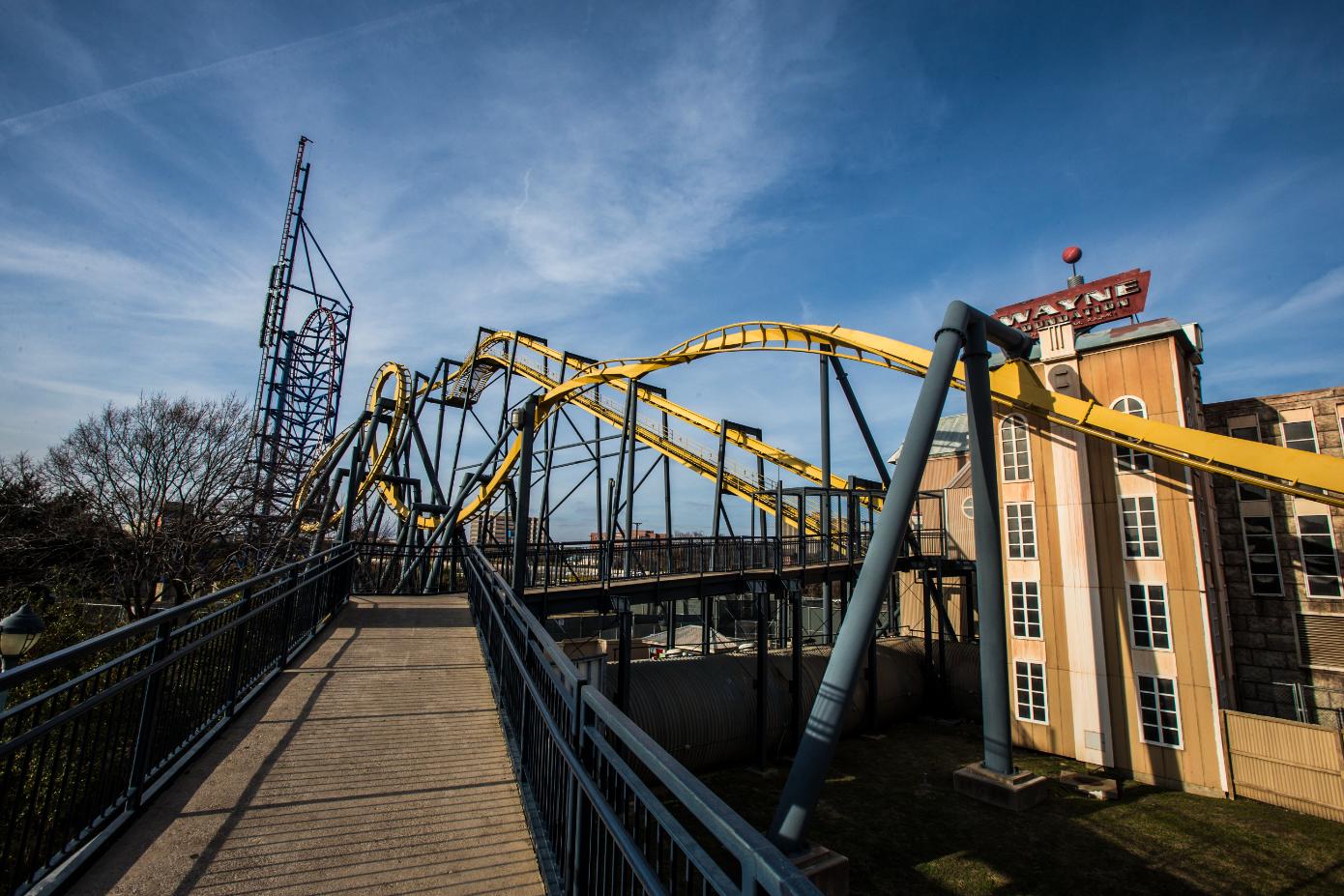 Six Flags Over Texas 2025 One-Day Ticket