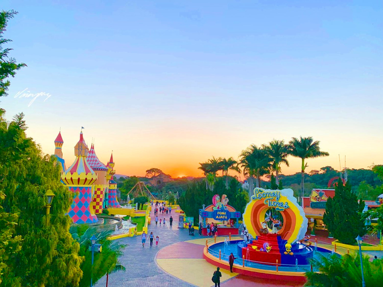 Hopi Hari 1-Day Ticket